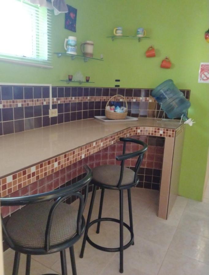 Gables Vacation Rentals With Private Gated Parking Onsite Knockpatrick Εξωτερικό φωτογραφία