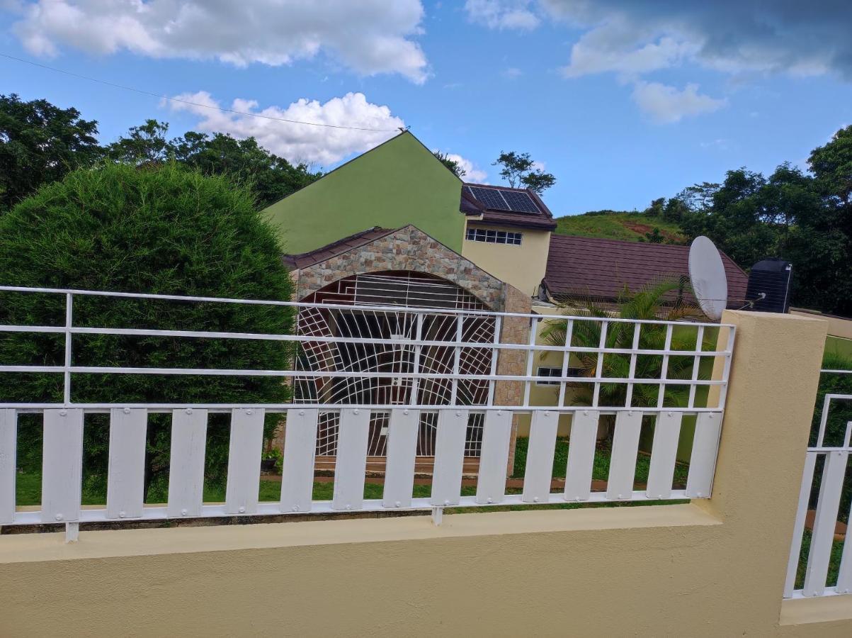 Gables Vacation Rentals With Private Gated Parking Onsite Knockpatrick Εξωτερικό φωτογραφία